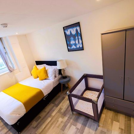 3 Bedroomflat-Free Parking-Wifi-Parking-8People London Exterior photo