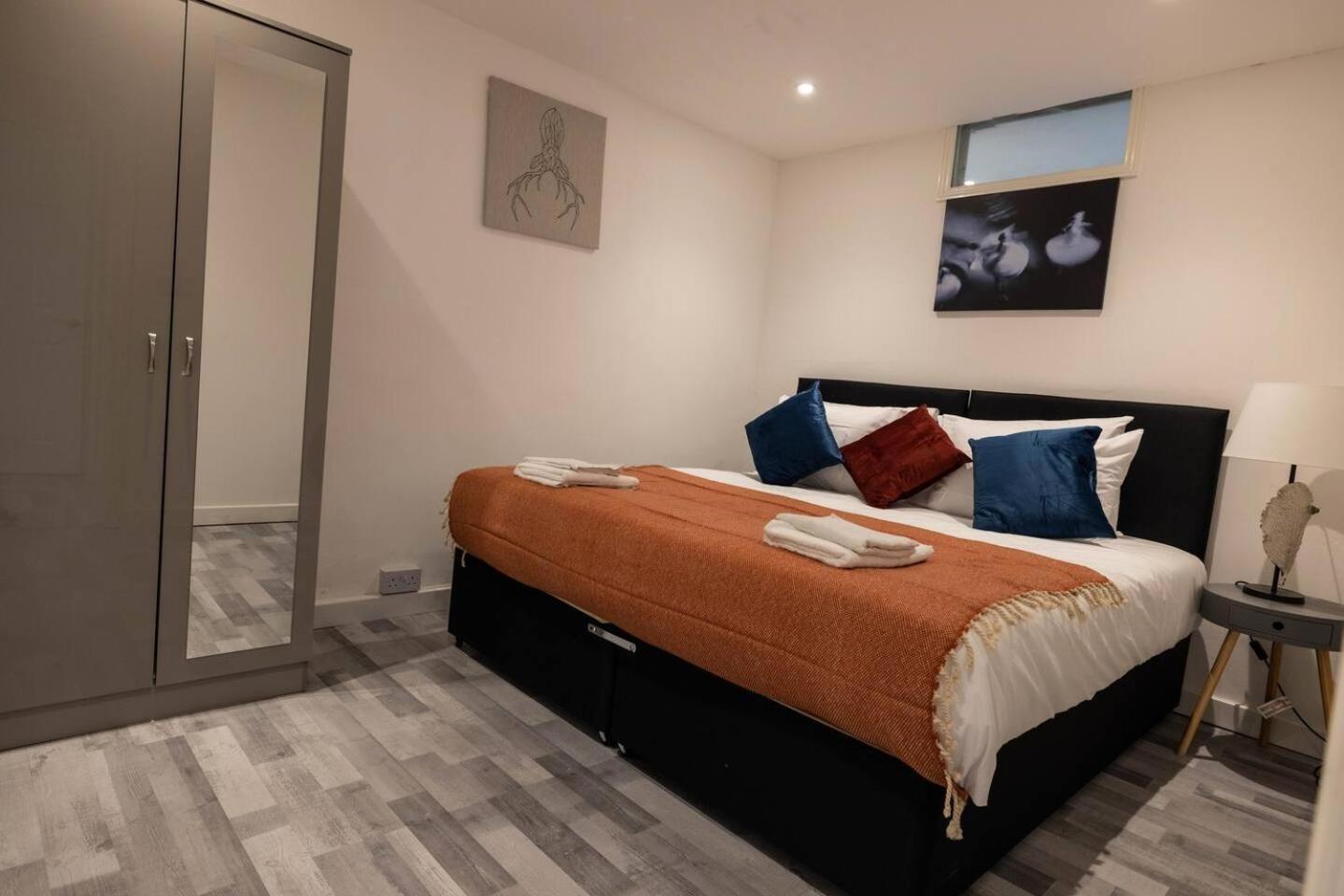 3 Bedroomflat-Free Parking-Wifi-Parking-8People London Exterior photo
